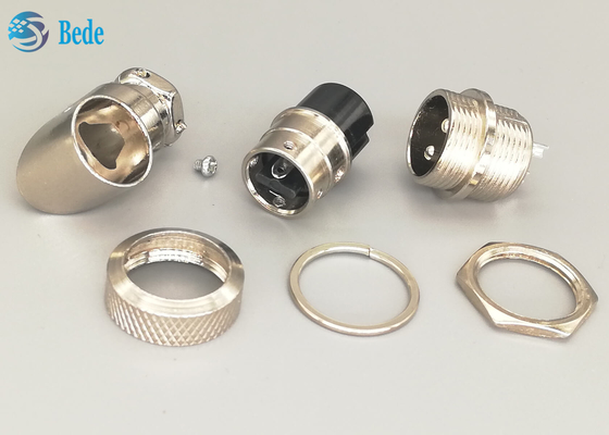 Soudure matérielle en alliage de zinc masculine et femelle de GX16 2 Pin Aviation Connector Plug 90 Dehree