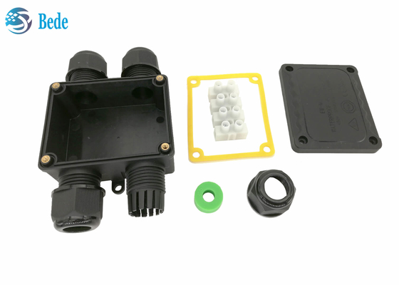 La Manche imperméable externe IP68 450V de la boîte de distribution de fil de boîte de jonction de la PA 66 4