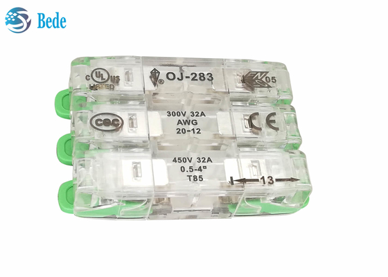 Le connecteur rapide universel PA66 3 de fil et de fil de câble a entré 3 la sortie 450V