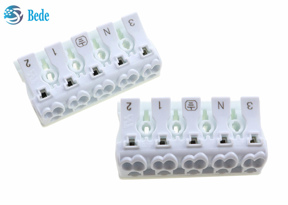 Enfoncer de 5 Polonais les écrous fil universel de levier de bloc de cosse et le cable connecteur 300V 15A
