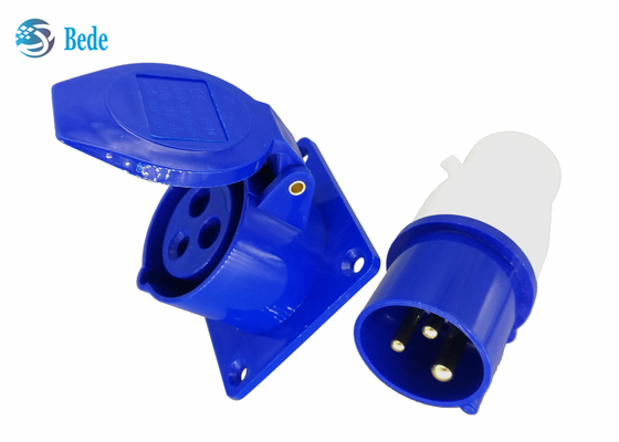 3 bornes panneau industriel de kits de prise et de prise ont monté le type IP44 imperméable 220-250V 16A